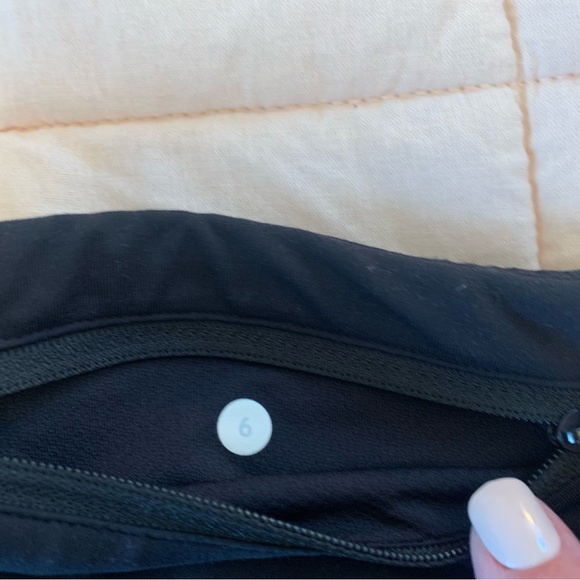 Lululemon Speed Tight Ruched legging black size 6 side pocket and back zip - Picture 9 of 15